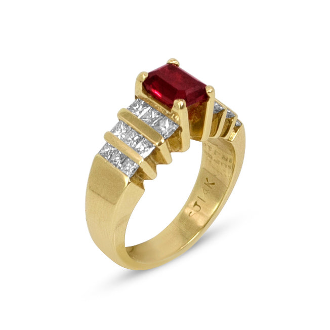 18K Ruby & Diamond Fashion Ring
