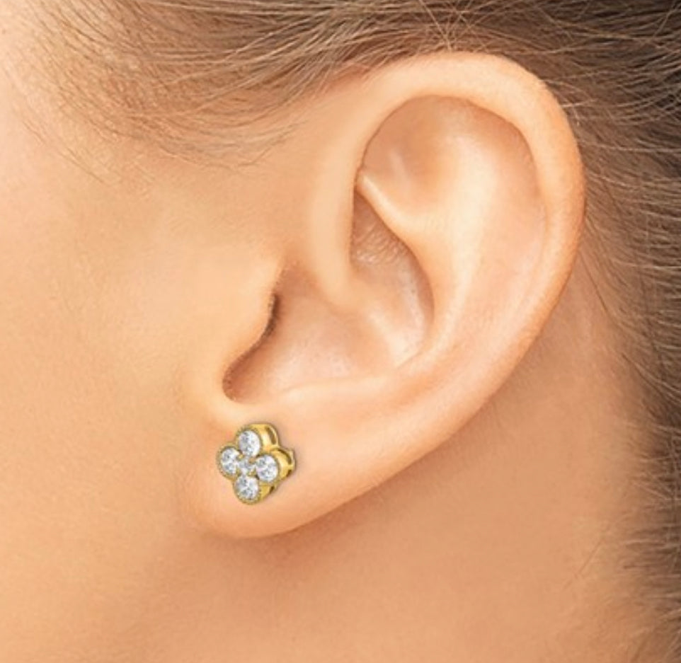 14k Diamond Bloom Stud Earrings